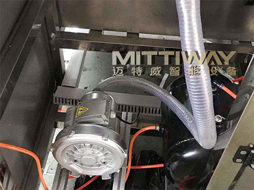 行业动态全自动折盒机_高速套袋机械-后道包装装备生产厂家-老子有钱lzyq88智能装备（深圳）有限公司